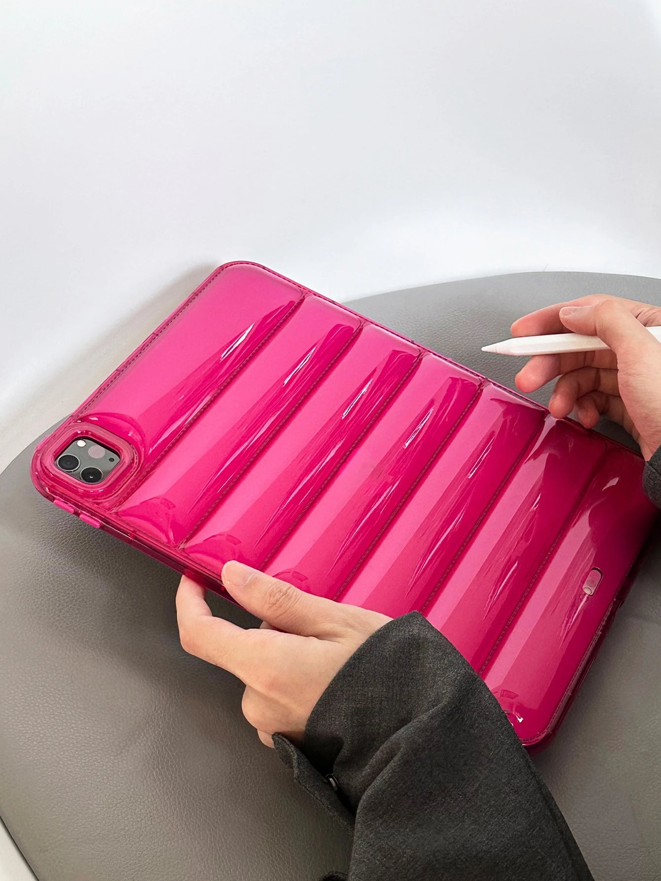 3D TPU Shockproof Solid Color 1pc Transparent Rose Red Down Jacket Shaped Airbag Slim Protective Case Compatible With Ipad Spring Gift