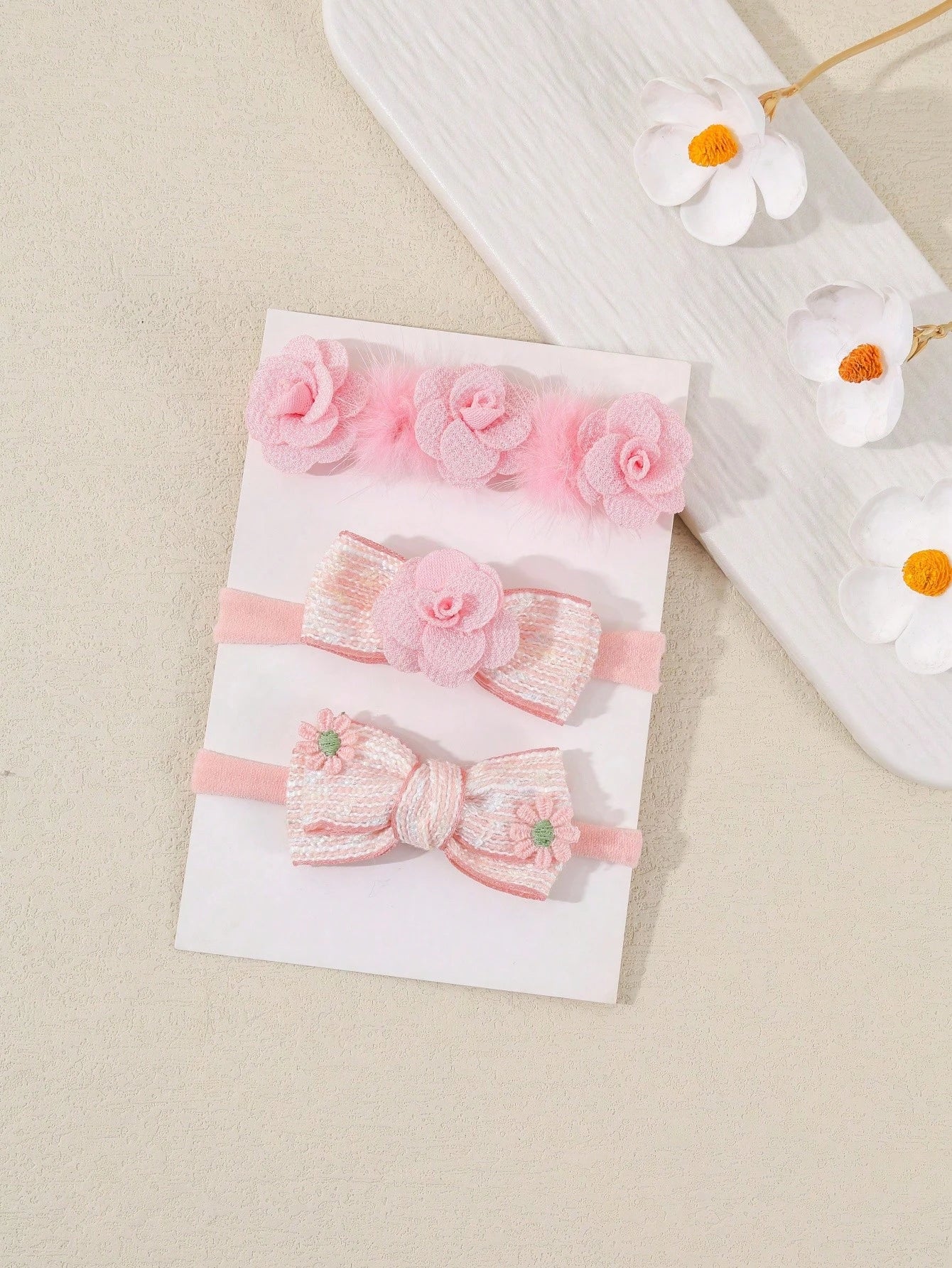 3pcs/Set Baby Girl Super Soft Elastic Nylon Flower Headbands, Suitable For Newborn And Infant Photography, Perfect For Valentine's Day (Paper Card Not Included, For Display Only)