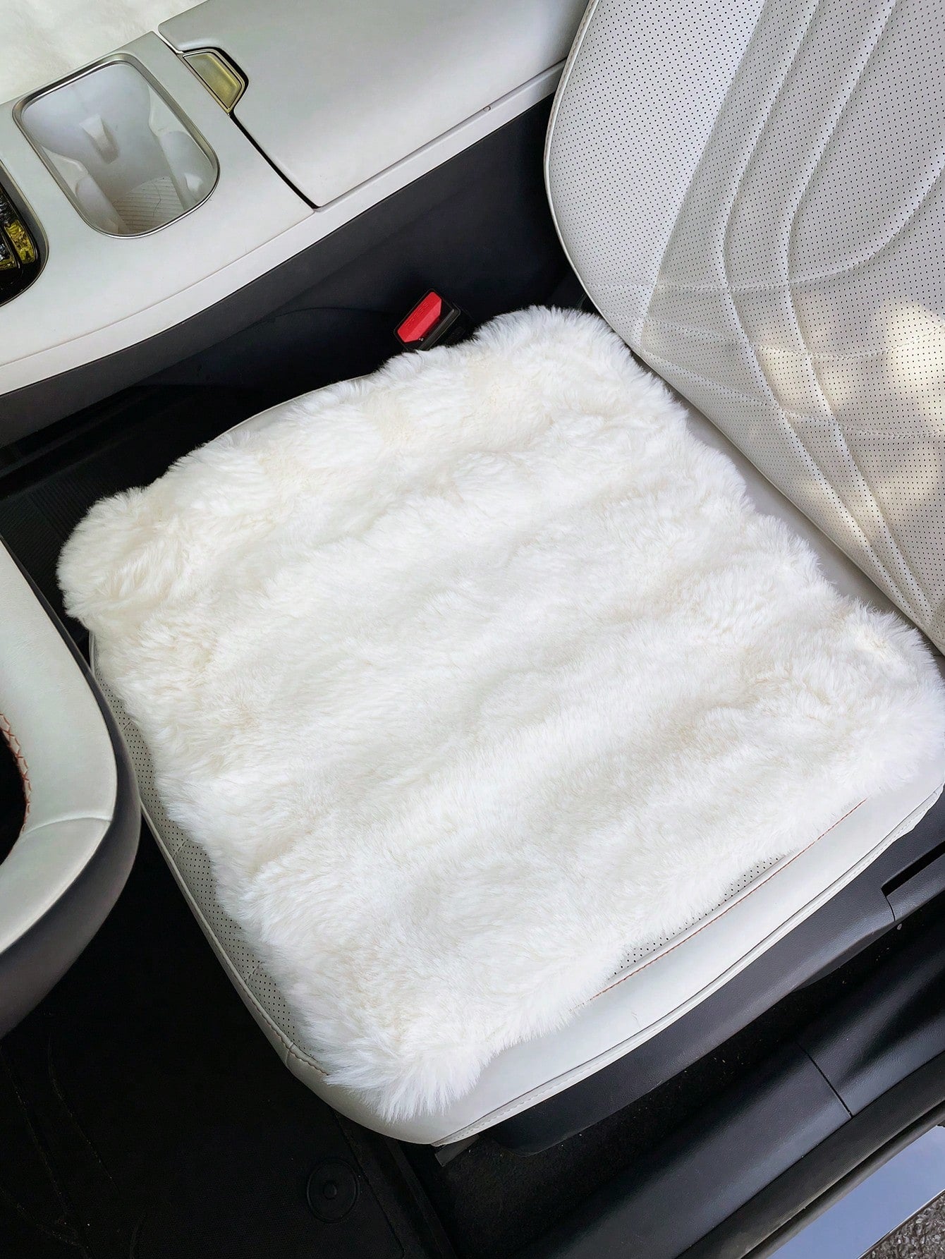 3pcs/Set Women's Plush Car Seat Cushion, Creative Car Front Seat Pad, Warm Fuzzy Seat Cover For Winter