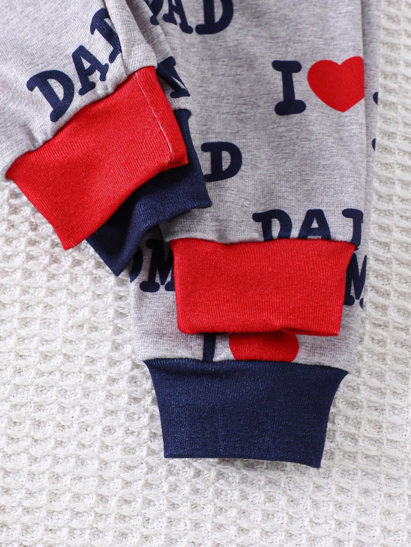 4pcs Baby Boy Snug Fit Letter Graphic Color Block Round Neck Raglan Sleeve Long Sleeve T-Shirt And Pants Soft Comfortable Pajama Set