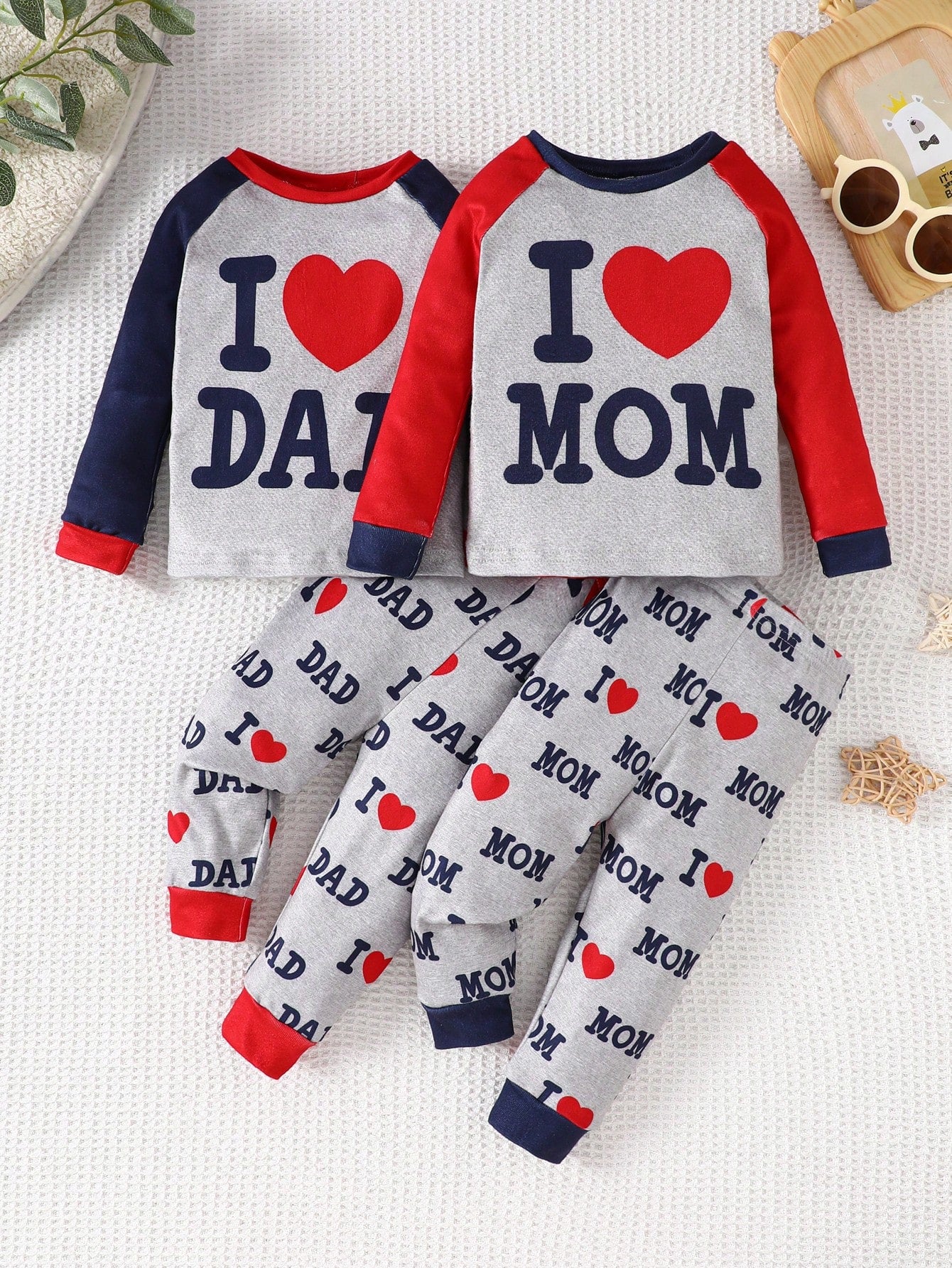 4pcs Baby Boy Snug Fit Letter Graphic Color Block Round Neck Raglan Sleeve Long Sleeve T-Shirt And Pants Soft Comfortable Pajama Set