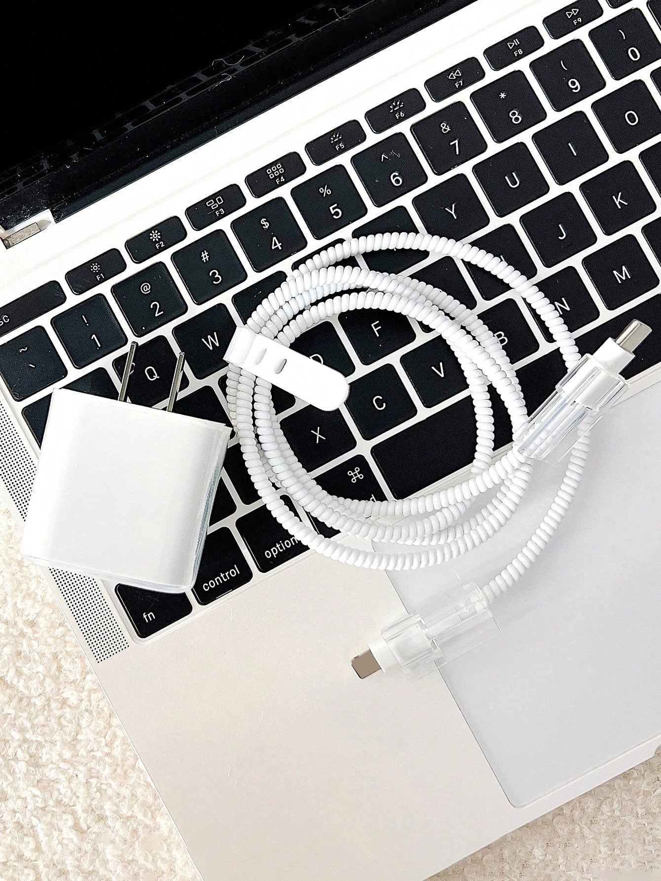 5pcs Transparent Minimalist Charger Protective Covers, Compatible With 18W/20W, Charging Cable Protective Covers, Charging Head Protective Covers, TPU Material Anti-Fouling Anti-Crack Cable Protective