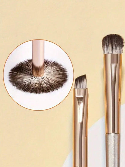 8pcs Champagne Gold Eyeshadow Brush Set, Soft Bristle Makeup Brush Set, Eye Makeup Brushes, Beginner Nose Shadow Blending Brush, Delicate Eyeliner Brush, Fine Pointed Eyebrow Brush, Makeup Tools Set,E