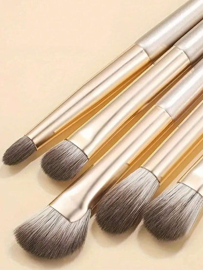 8pcs Champagne Gold Eyeshadow Brush Set, Soft Bristle Makeup Brush Set, Eye Makeup Brushes, Beginner Nose Shadow Blending Brush, Delicate Eyeliner Brush, Fine Pointed Eyebrow Brush, Makeup Tools Set,E