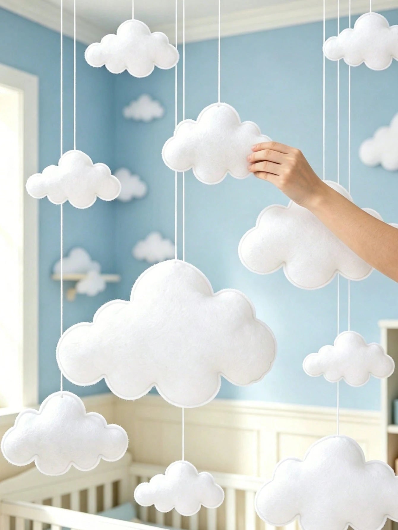 8pcs/Set, 3D Soft Felt Cloud Hanging Decor, Suitable For Baby Room Ceiling Or Wall Decoration; Neutral Style Cloud Felt Garland, Suitable For Baby Shower, Newborn Room, Gender Reveal Party, Birthday P