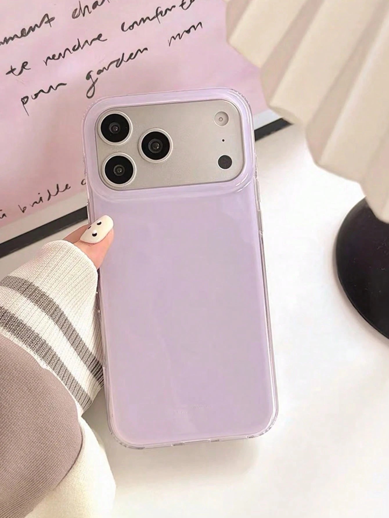 A Fashionable Phone Case, Minimalist And Cute Design, Compatible With IPhone 11 To 18 Series, Including Pro Max Versions.