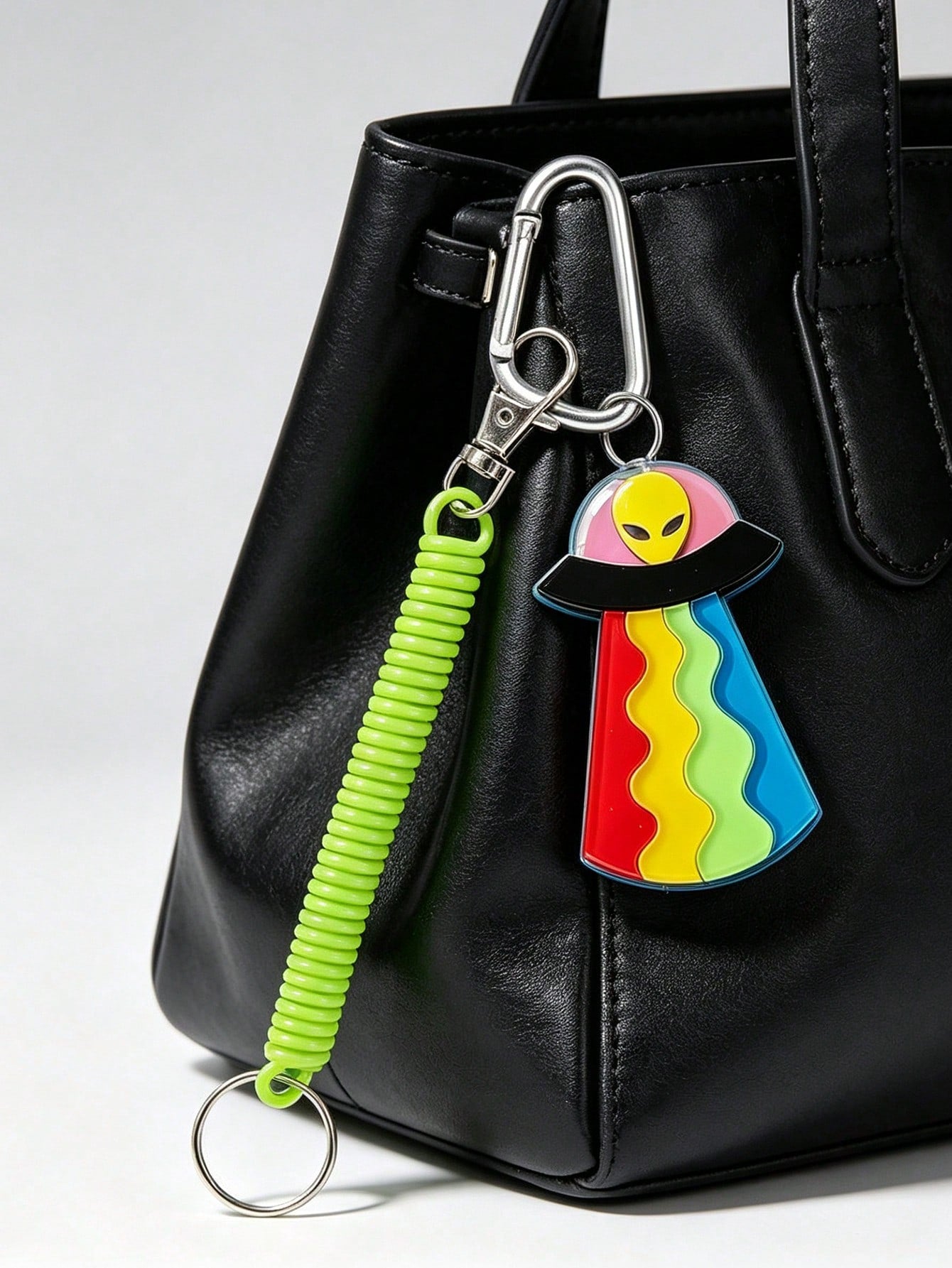 Acrylic Rainbow UFO Spaceship Lightning Alien Pendant Charm, Interstellar Element, D-Shaped Clasp, Fluorescent Green Elastic Rope, Funny Quirky Green Alien Acrylic Keychain/Phone Lanyard, Car Decorati