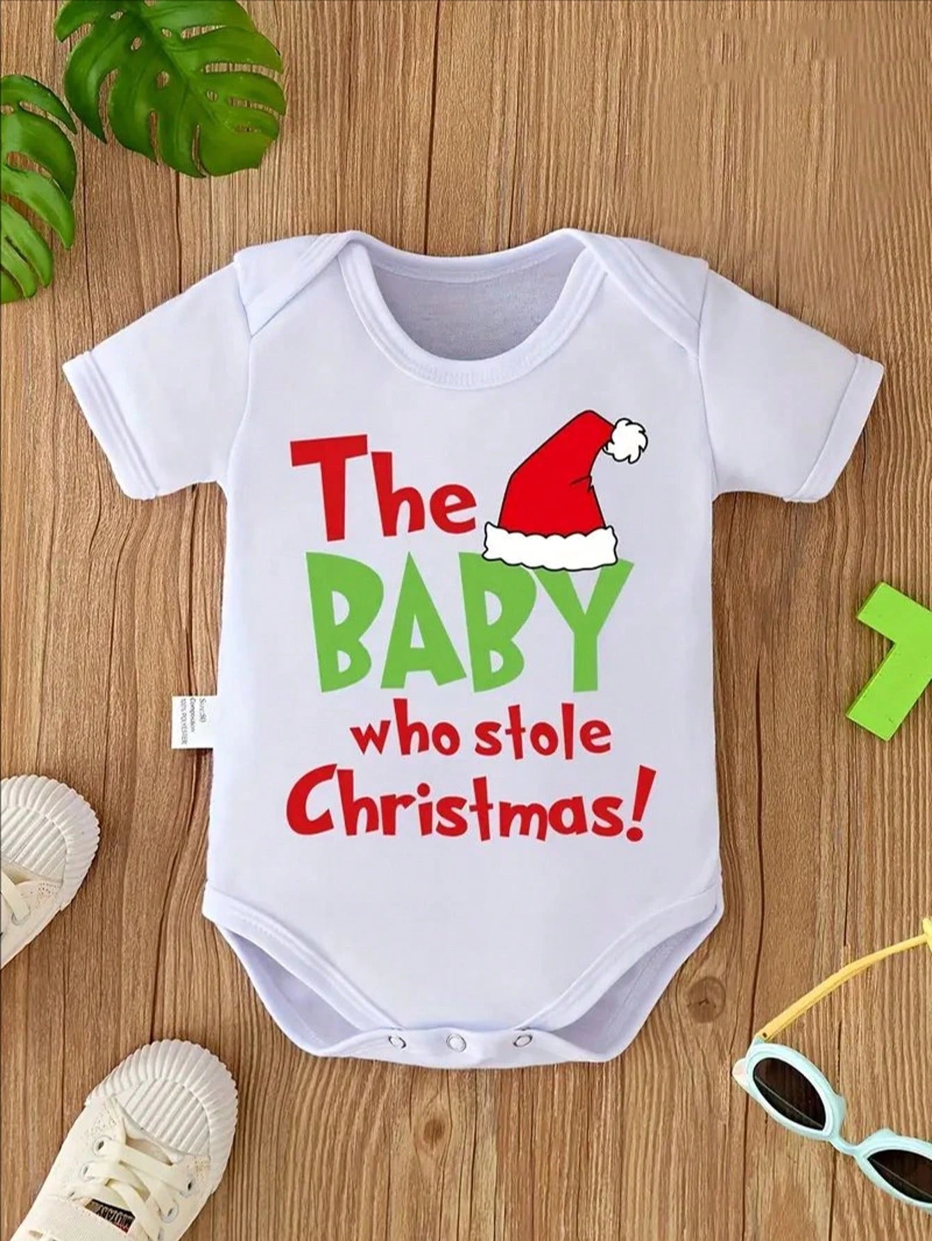 Adorable 'The Baby Who Christmas' Letter Print Romper- Cotton, Short Sleeve Bodysuit For Newborns & Infants, Perfect For Outdoor