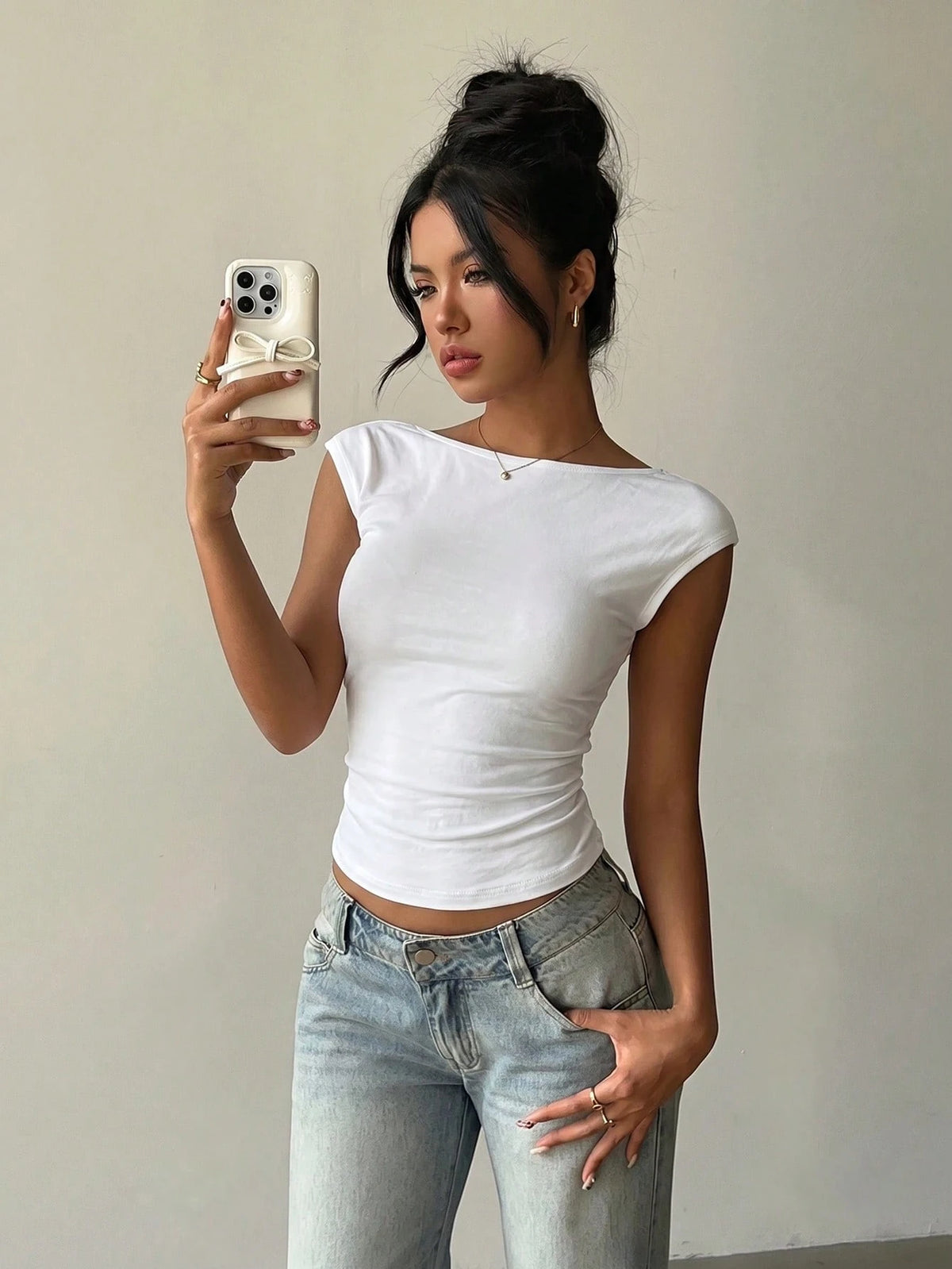 Aloruh 95% Cotton White Lace Patchwork Short Sleeve T-Shirt Sexy Backless Top Suitable For Summer,Petite Women