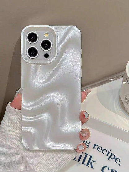 Asymmetric Wave Fashion Silver 3D Liquid Mirror 1pc Minimalist Elegant Pearl White 3D Stereoscopic Wave Design Phone Case Compatible With IPhone 11, 13, 12, 14, 13 Pro Max, 14 Pro Max, 15, 15 Pro, 15