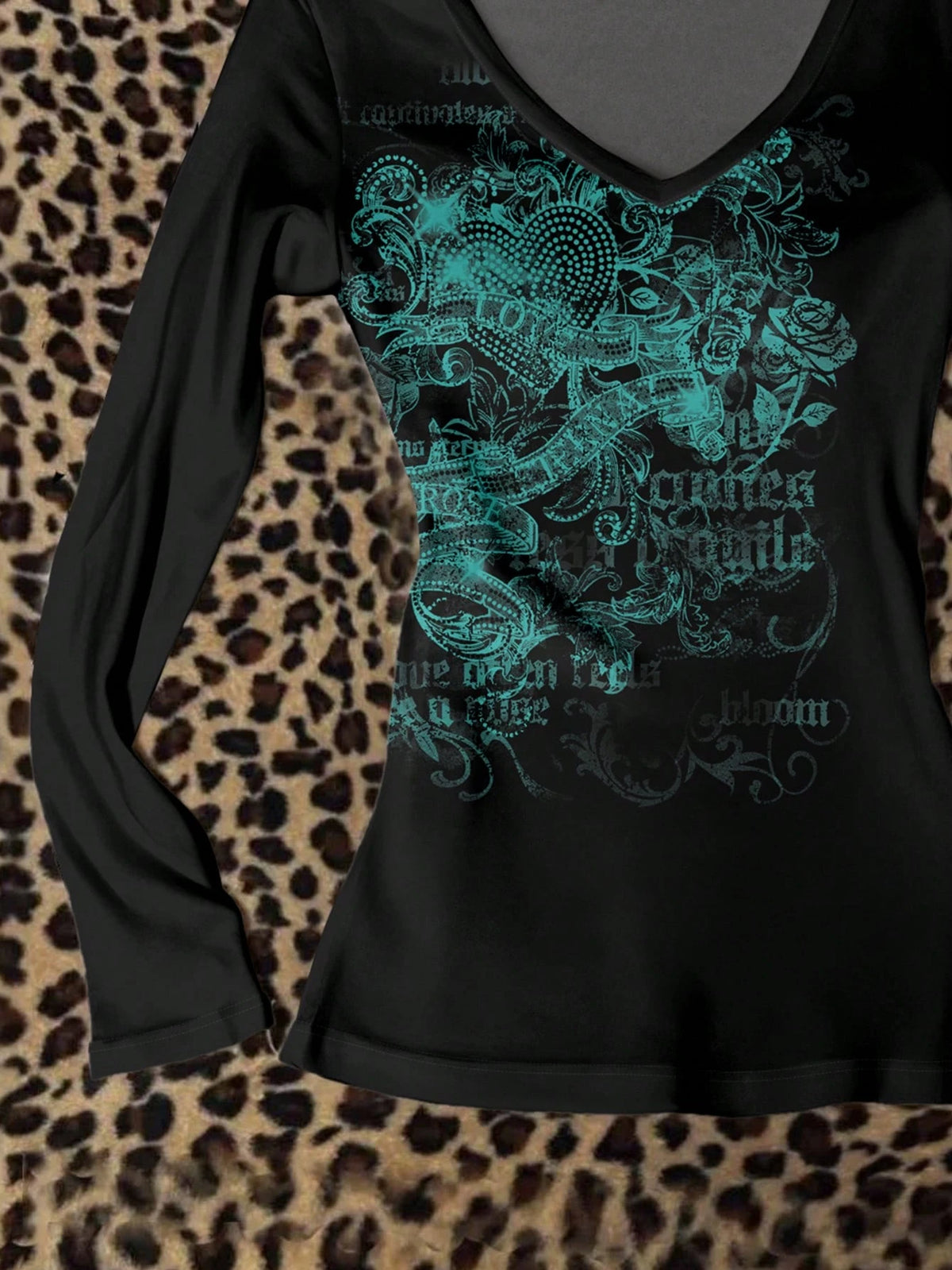 Attitoon Punk Wing,Heart & Cross Pattern V-Neck Long Sleeve T-Shirt,Women's Black Everyday Graphic Grunge Punk Y2k Streetwear Halloween Gothic Autumn Clothing