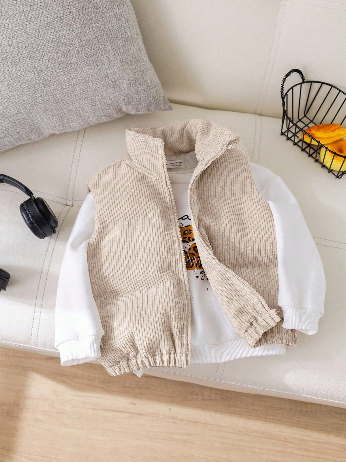 Baby Girl Autumn/Winter Cute Versatile Thermal Lined Sleeveless Jacket Vest Corduroy Zip Up Puffer Fall
