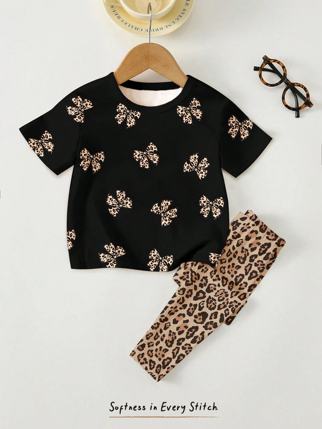 Baby Girl Casual Minimalist Round Neck Loose Short Sleeve T-Shirt And Leggings Set,Suitable For Spring/Summer Clothes Girls Leopard Outfit