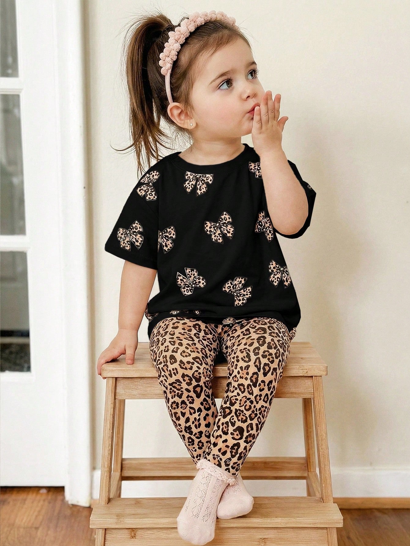 Baby Girl Casual Minimalist Round Neck Loose Short Sleeve T-Shirt And Leggings Set,Suitable For Spring/Summer Clothes Girls Leopard Outfit