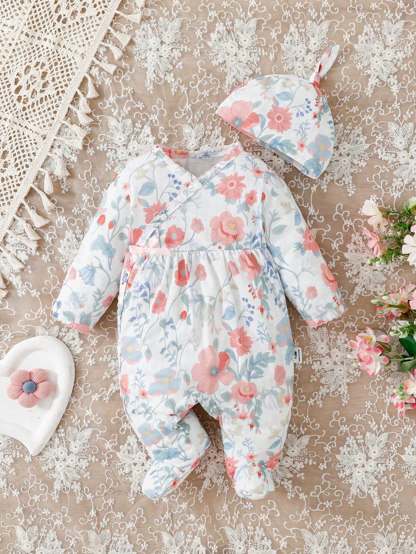 Baby Girl White Simple Long Sleeve Long Jumpsuit Home Clothes