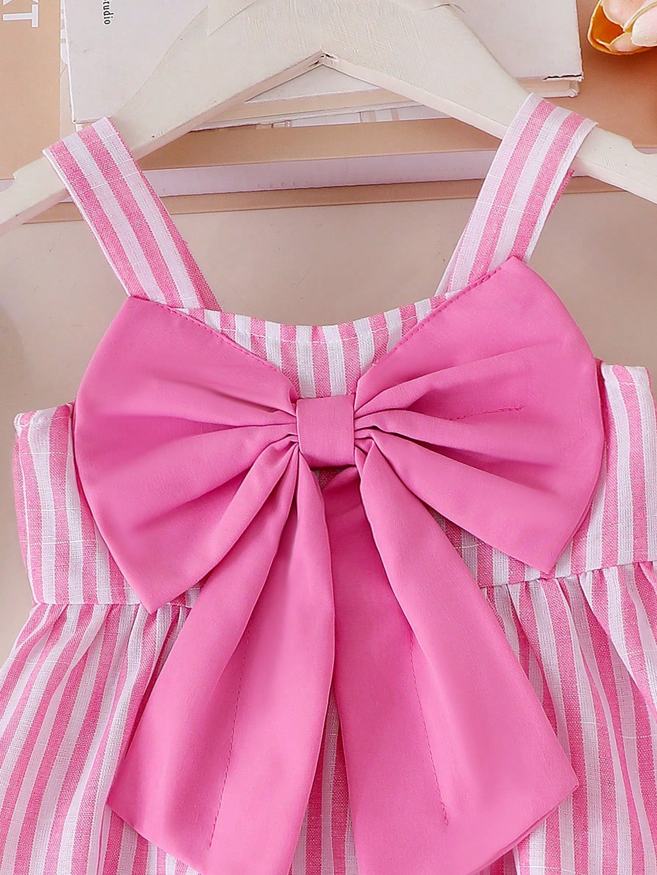 Baby Girls' Cute Pink And White Striped Bow Decor Camisole Top Paired With Loose Casual Pants, Spring/Summer Outfit Vacation Photoshoot