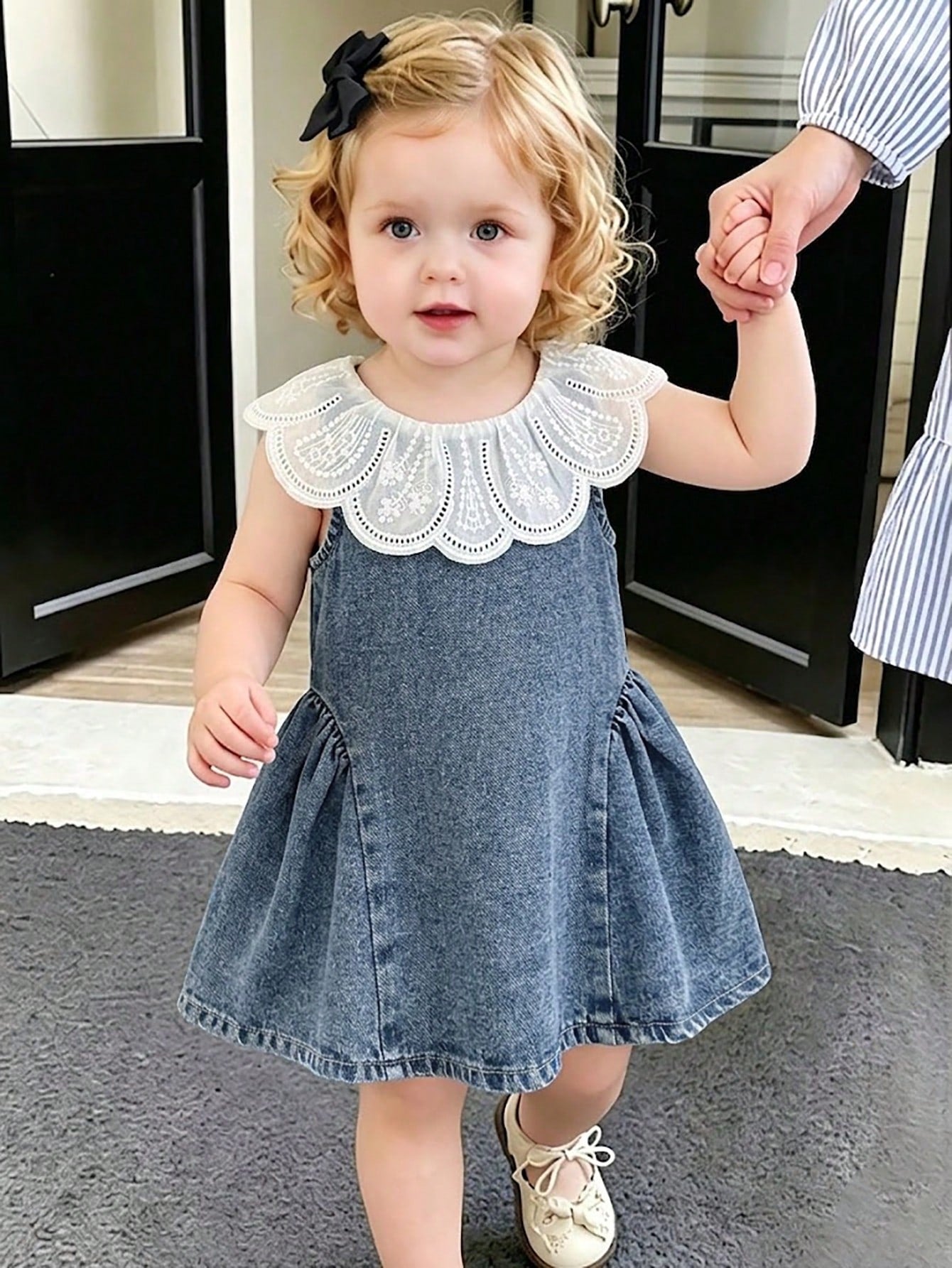 Baby Girls Summer Blue Sleeveless A-Line Dress, Peter Pan Collar, Cute Minimalist Versatile Style, Exquisite Large Turn-Down Collar, Vintage Washed Light Blue, Hem Patchwork Design, Gentle Sweet
