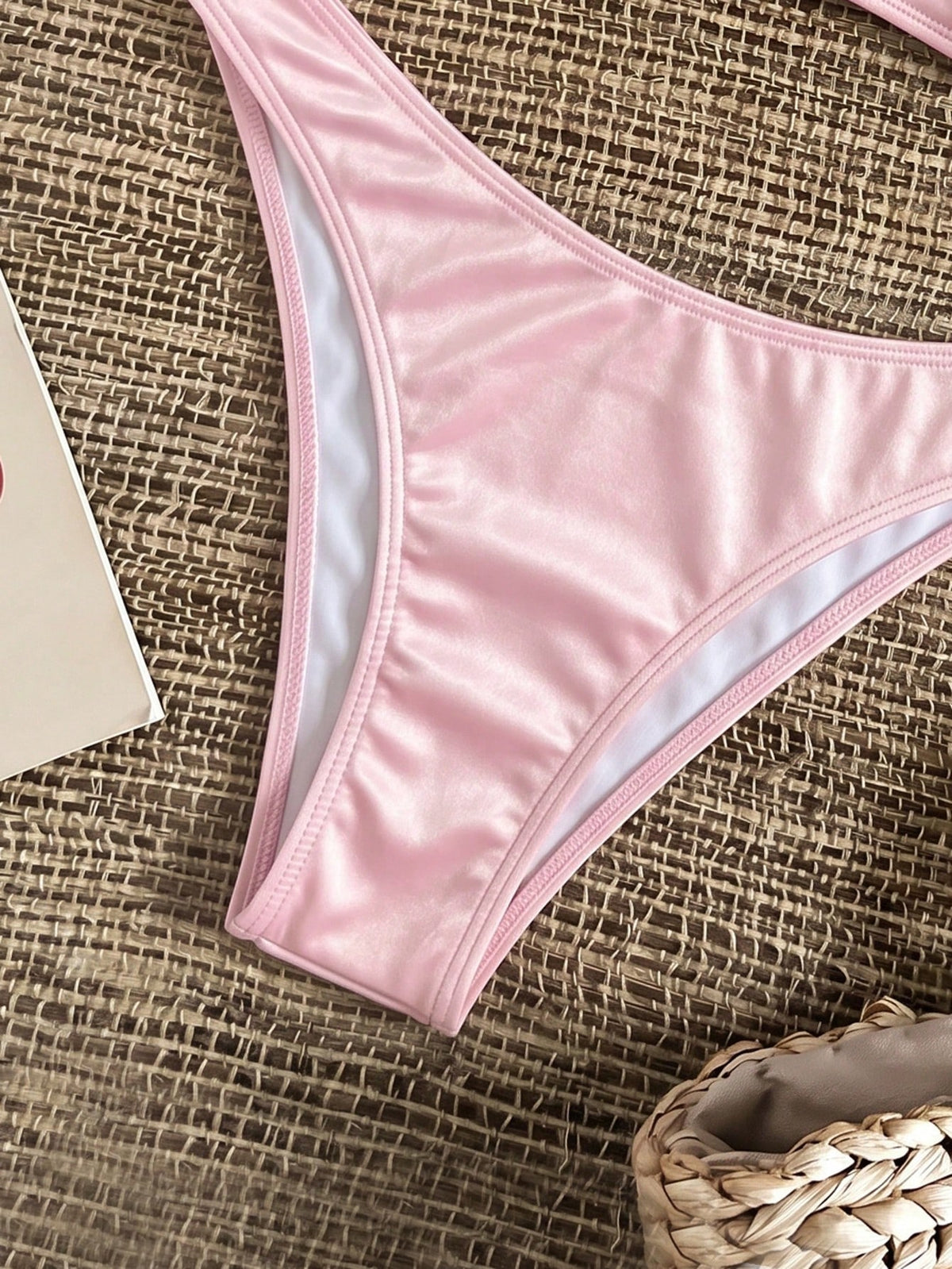 Bikinx Women's Elegant V-Neck Underwire Bikini Set, Spaghetti Straps With Beaded Trim, Ruched Cups High-Stretch Swimwear Vacation Pink Beach Summer