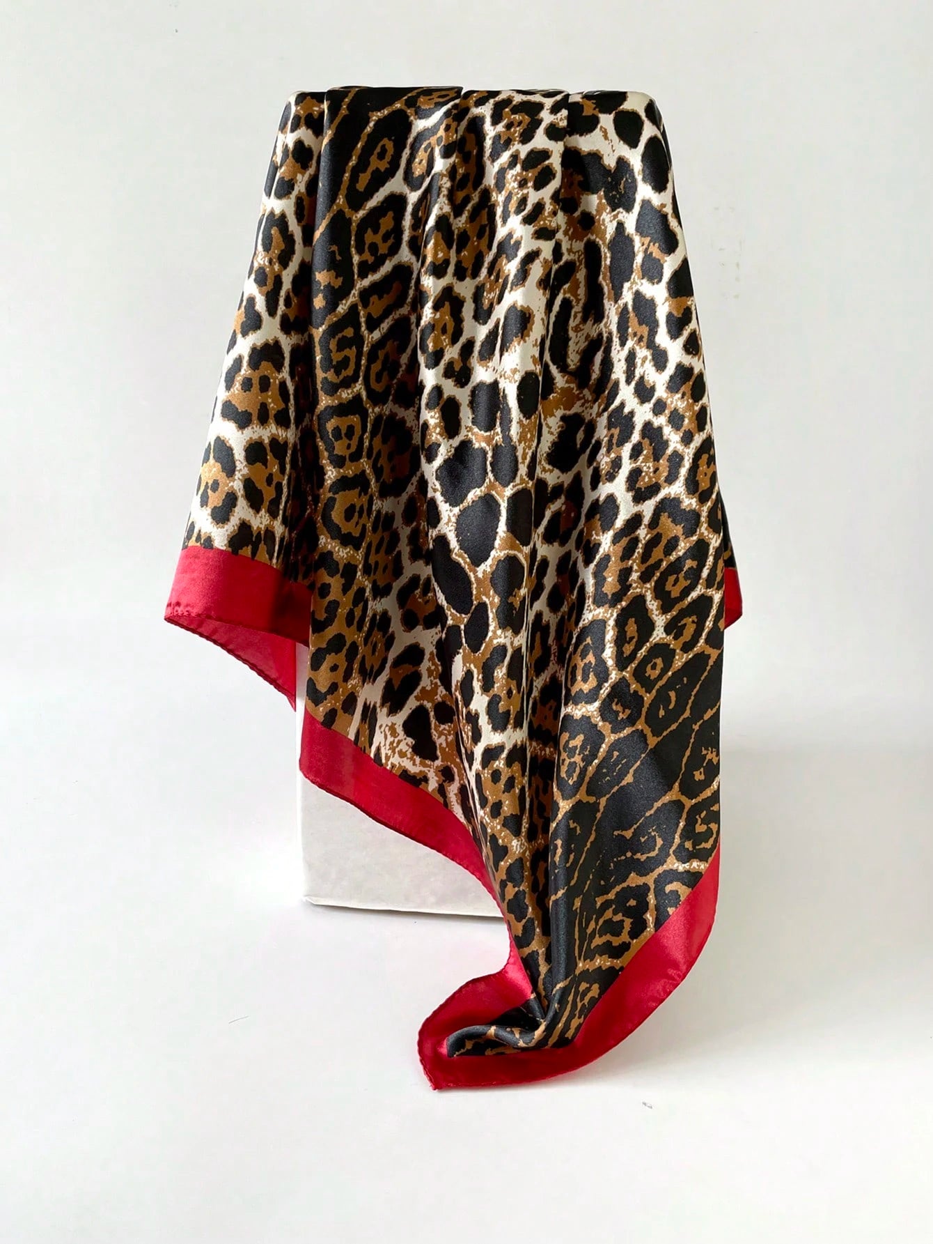 Bohemian Style Women's Leopard Print Scarf, Casual, For Nighttime Wrap, Sleeping And Daily Wear, Headpiece Or Dress Accessory