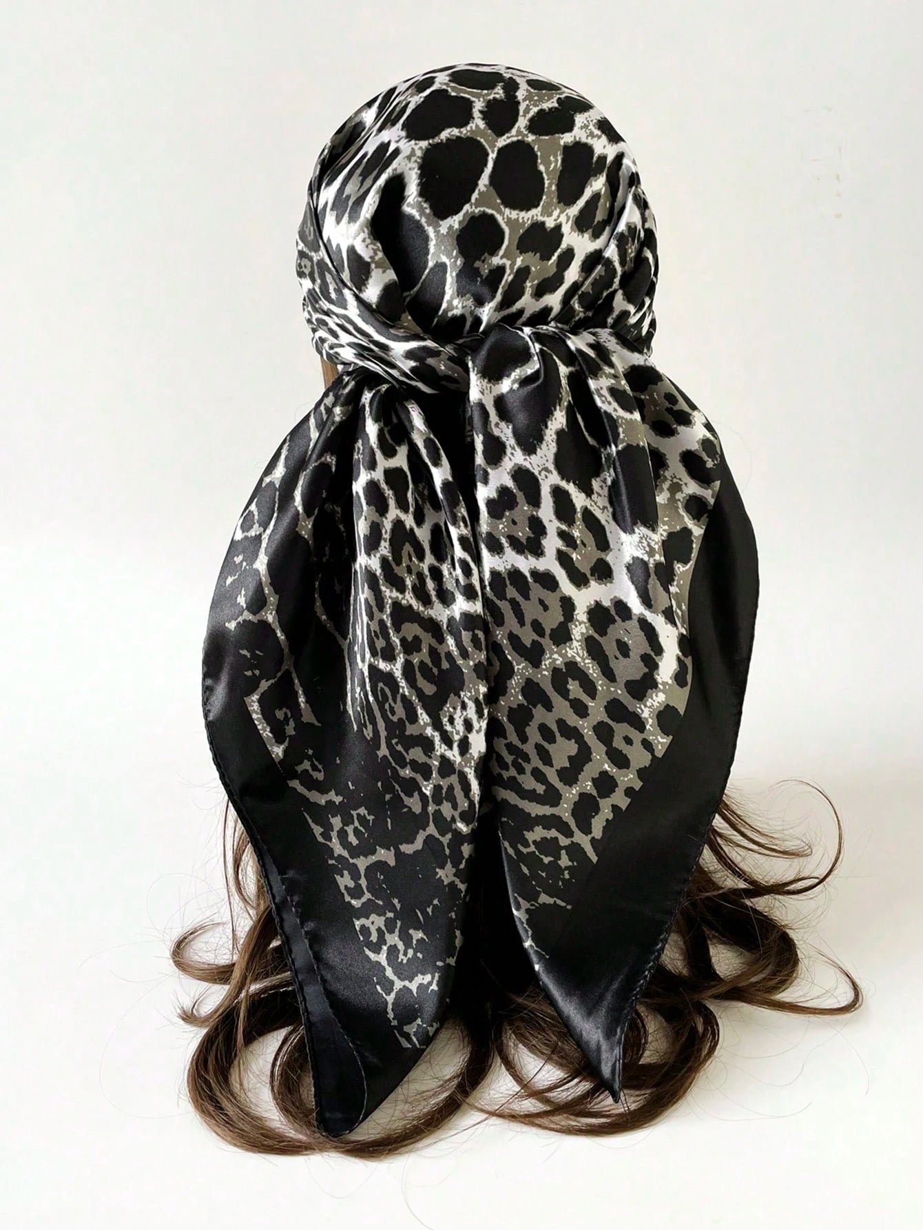 Bohemian Style Women's Leopard Print Scarf, Casual, For Nighttime Wrap, Sleeping And Daily Wear, Headpiece Or Dress Accessory