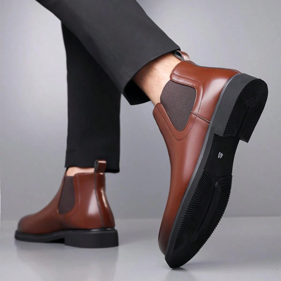 Boots For Men, Retro Chelsea Boots Casual Vintage Fashion Black Boots Slip On Vintage British Style All-Match Short Boots, New High-Top Motorcycle Boots, Versatile Casual Shoes, Korean Style, British