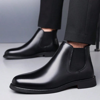Boots For Men, Retro Chelsea Boots Casual Vintage Fashion Black Boots Slip On Vintage British Style All-Match Short Boots, New High-Top Motorcycle Boots, Versatile Casual Shoes, Korean Style, British