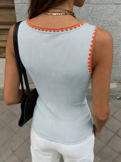 Cévolie French Retro Blue And Orange Contrast Square Neck Camisole,Shell Embroidered Slim Fit Sleeveless T-Shirt,Summer Casual Everyday Versatile Knit Top
