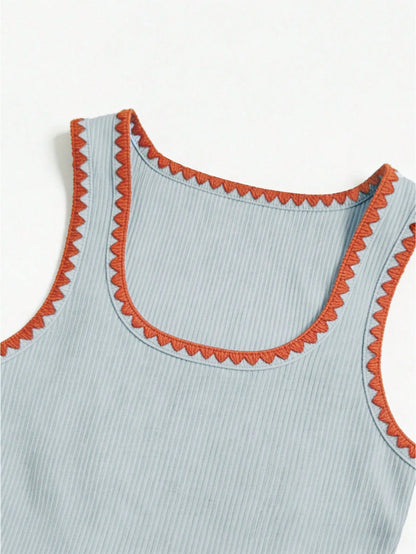 Cévolie French Retro Blue And Orange Contrast Square Neck Camisole,Shell Embroidered Slim Fit Sleeveless T-Shirt,Summer Casual Everyday Versatile Knit Top