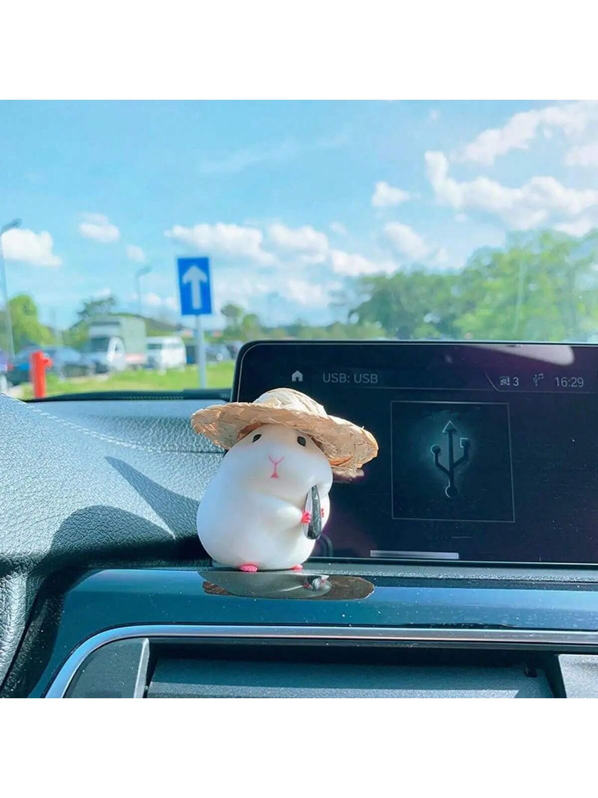 Car Decoration Hamster Car Accessories New Console Cute Doll Car Interior Pendant Decoration Cool Decoration Accessories