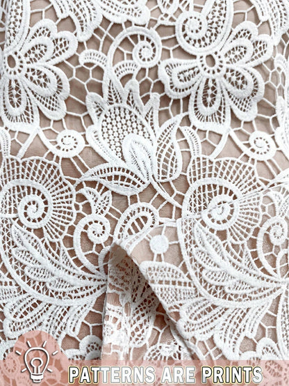 Clasi Women's Spliced Lace Fashion Elegant Camisole Tank Top Brunch Mother Of The Bride Day Party Tea Party White Floral Summer