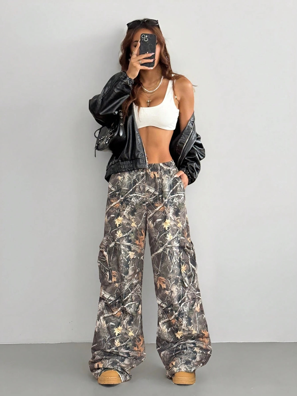 Coolane Women's & Men's Pink Camo Baggy Parachute Pants,Summer Y2K Rave Music Festival Streetwear Chic Tree Branch Pattern Forest Camo Comfortable Pants