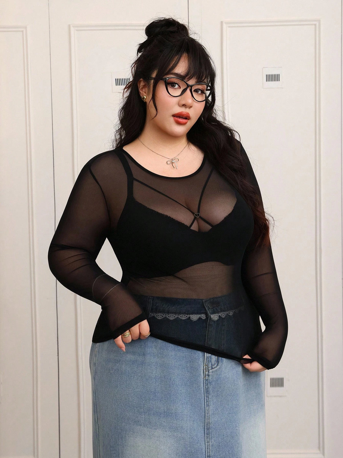 CovetEZ Plus-Size Women's Black Sexy See-Through Lace Top, Suitable For Layering Or Wearing Alone.