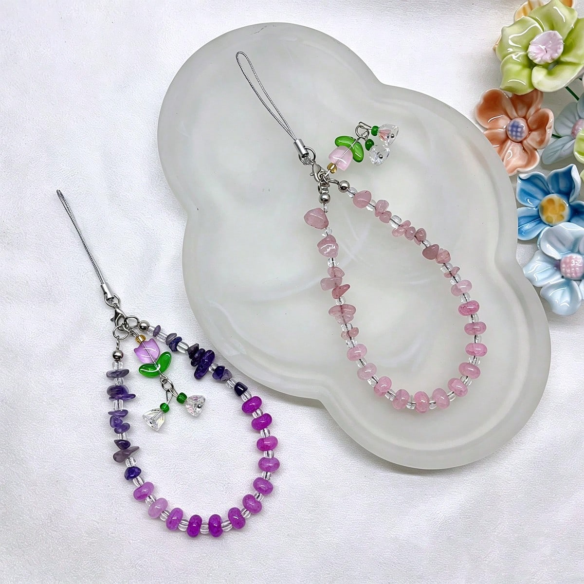 Crystal Crushed Stone Beaded Wind Chime Flower Pendant Phone Lanyard, Purple Pink Crystal Anti-Lost Phone Chain Charm, CCD Camera Wrist Strap, Fashion Versatile Universal Phone Lanyard, Suitable For E