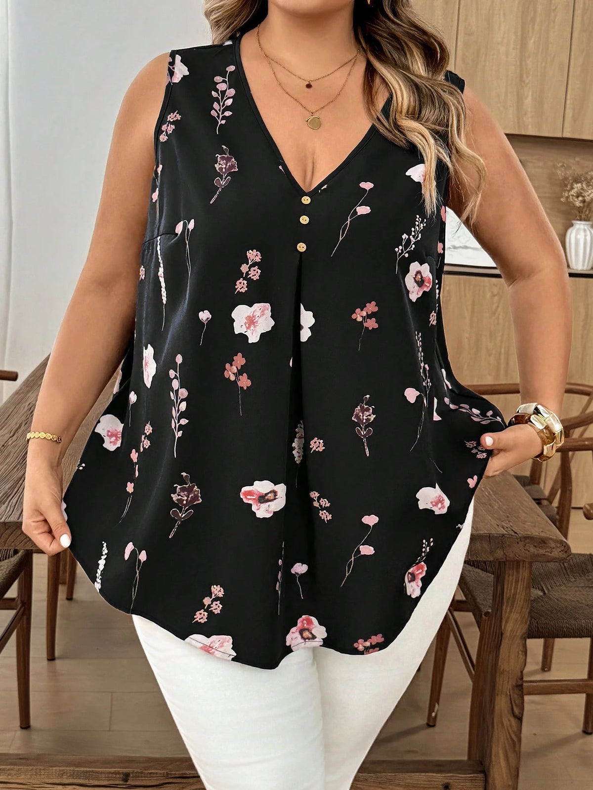 CURVE+ Curve Size US22 Music Festival, Seaside Vacation, Bohemia Sleeveless Black Plaid V-Neck Button Decor Long Curved Hem Casual Shirt, Suitable For Spring
