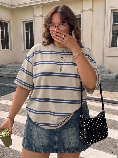 CURVE+ Plus Size Blue Striped Crew Neck T-Shirt, Suitable For Autumn