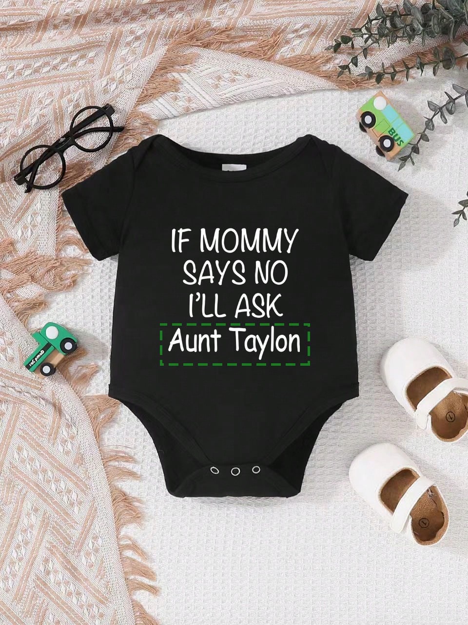 [Customized] Baby Girls Personalized Name Custom Short Sleeve Bodysuit, Cute Casual- White Round Neck Style, Breathable & Comfortable,New Year Glamour,Travel Organizer,Baby Girl Newborn Essentials