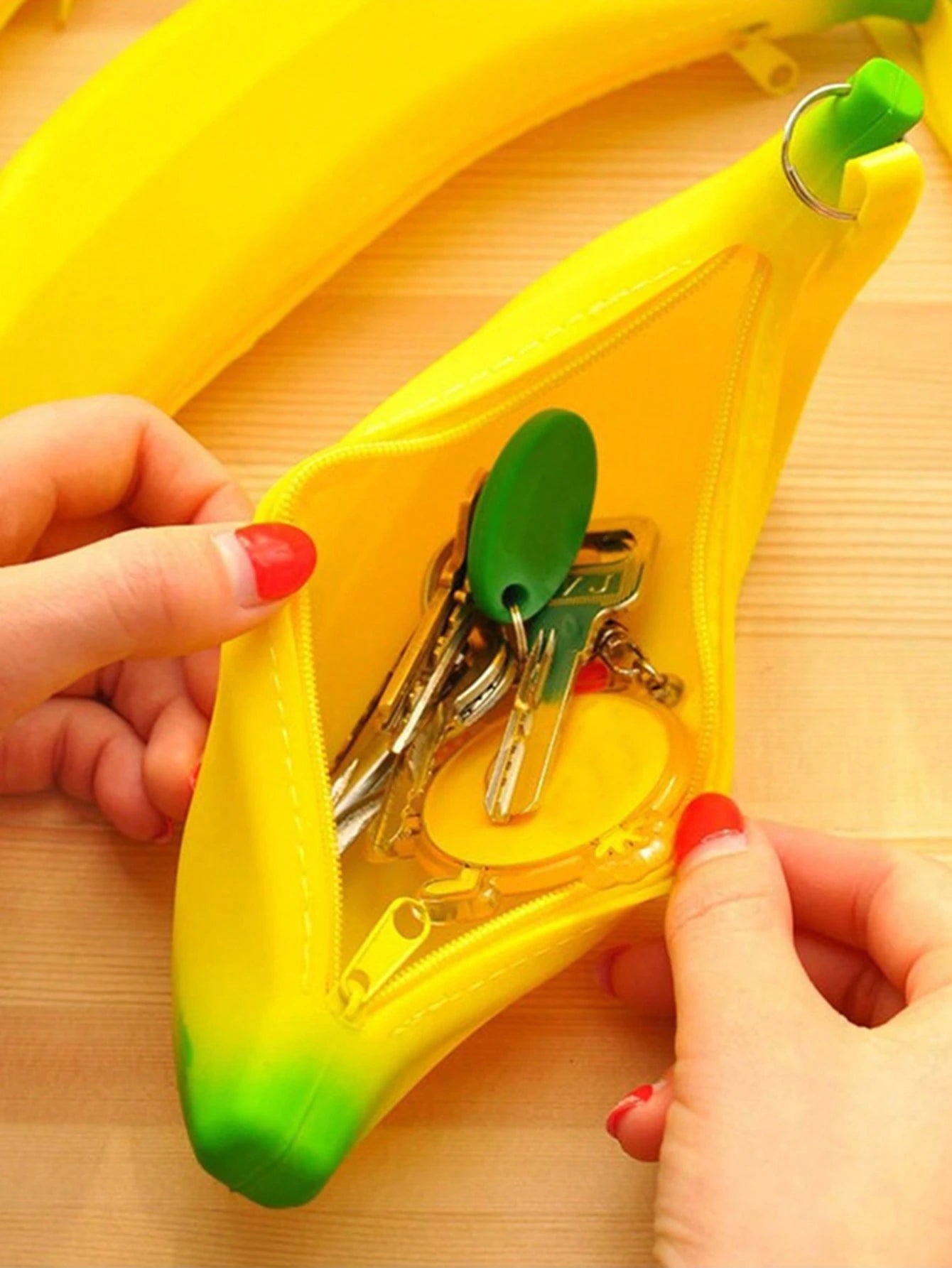 Cute Banana Pattern Pouch Bag, Zipper Coin Purse, Multifunctional Outdoor Bag