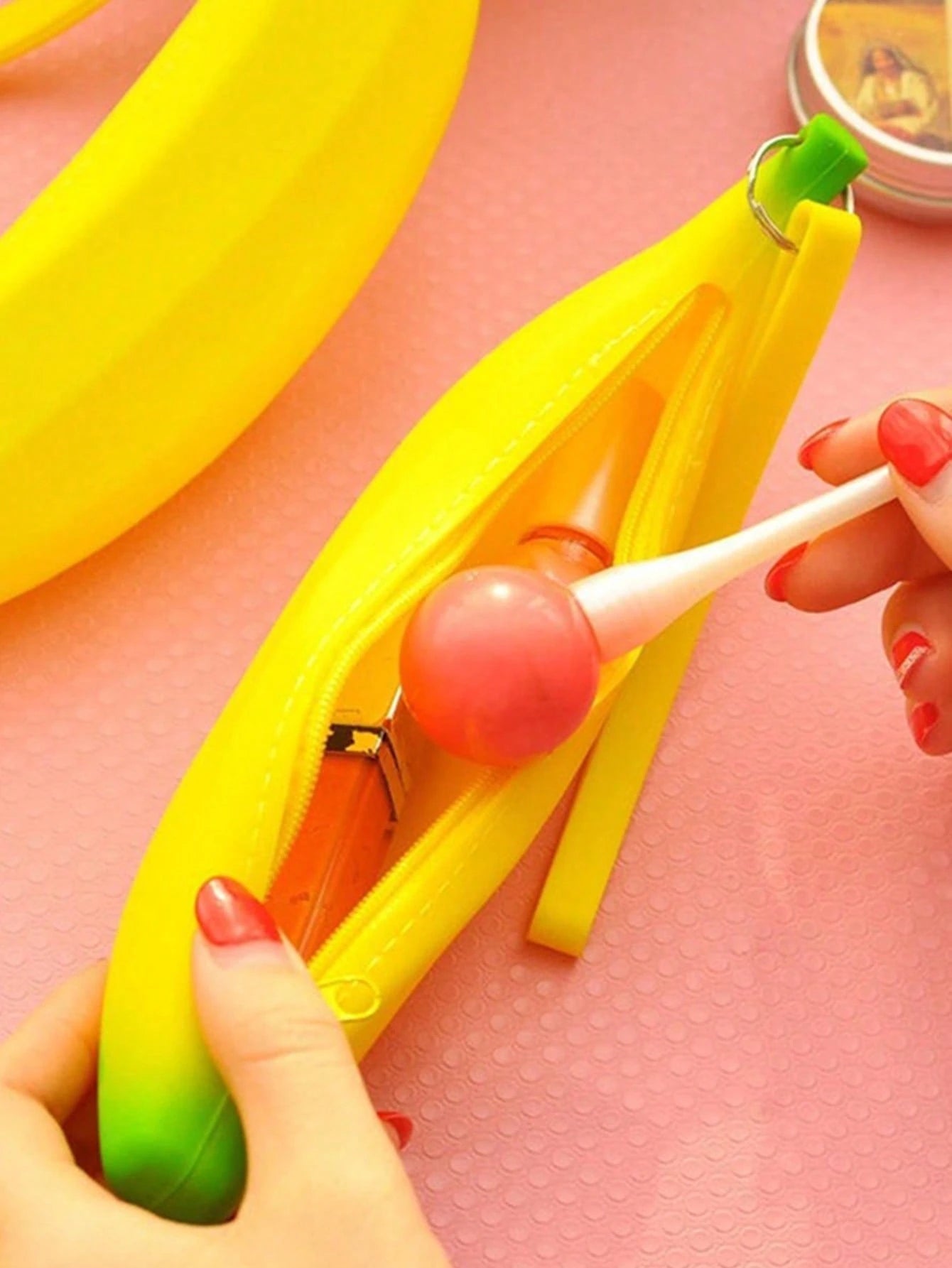 Cute Banana Pattern Pouch Bag, Zipper Coin Purse, Multifunctional Outdoor Bag