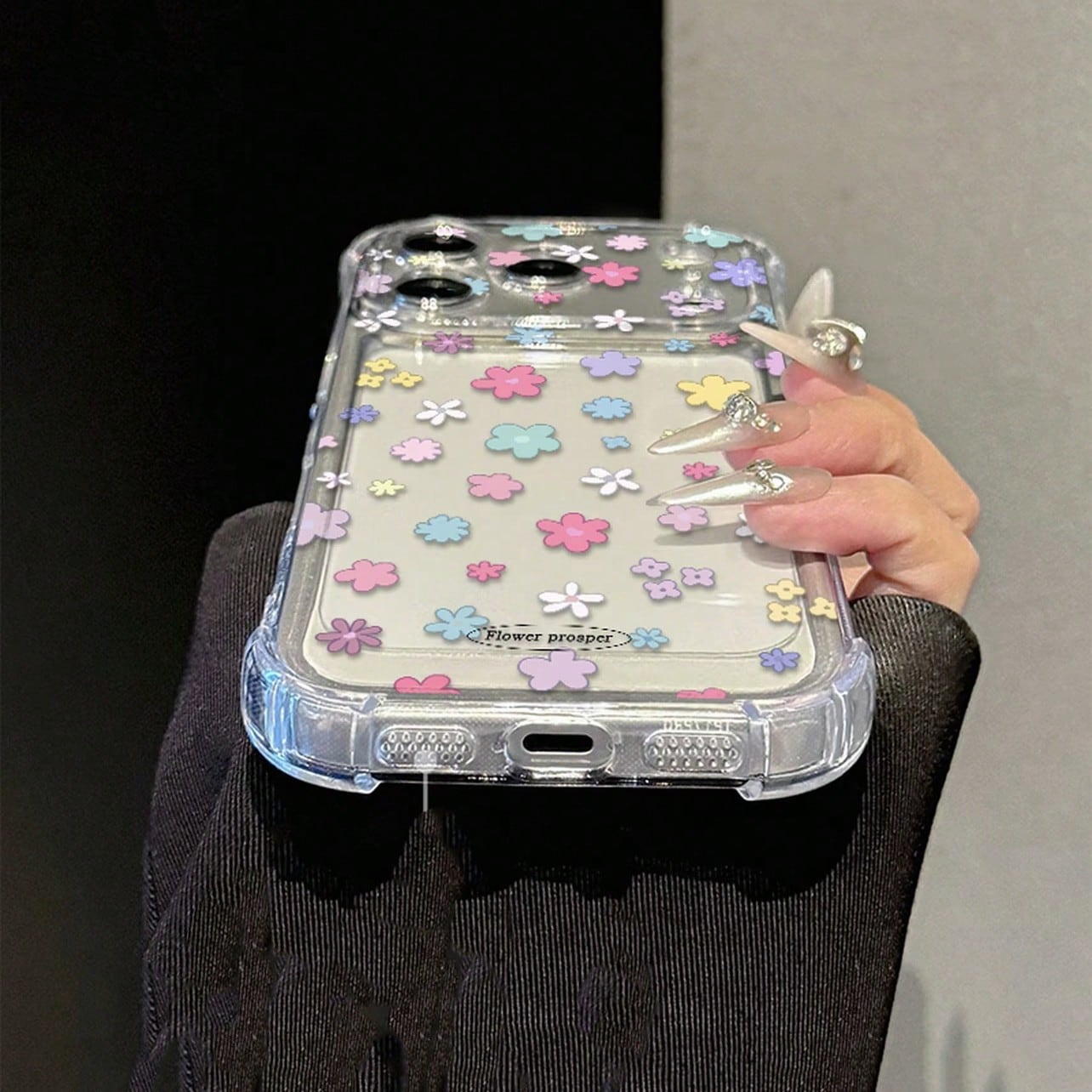 Cute Daisy Pattern Anti-Drop Phone Case, Minimalist Spring Outfit Phone Case, Perfect For Daily Use, Raised Edge Anti-Scratch Protective Cover Compatible With IPhone 15/15 Pro/15 Plus/15 Pro Max/16/16