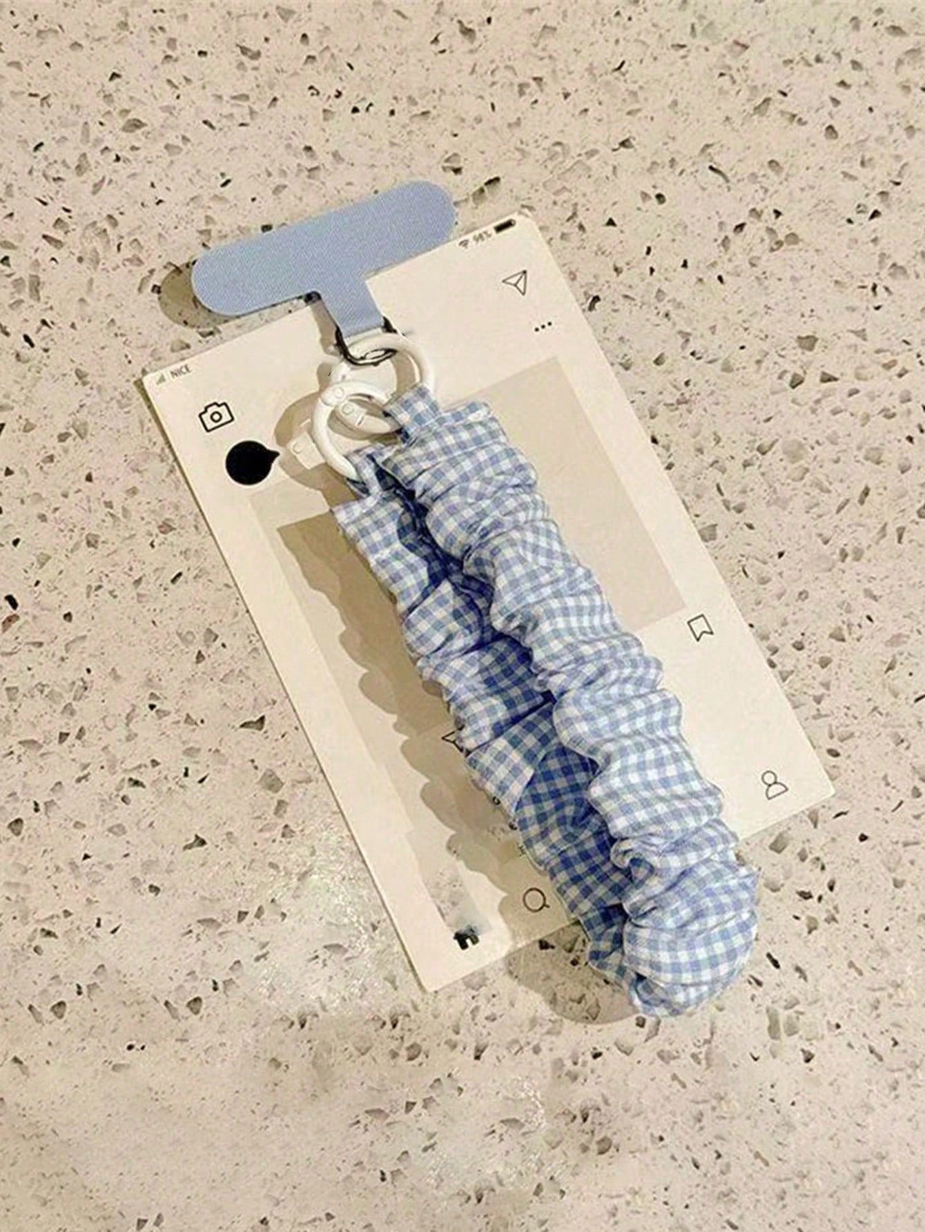 Cute Gingham Checkered Elastic Scrunchie Style Phone Wrist Lanyard, INS Style Phone Lanyard, Elastic Strap, Cute Girl Wrist Strap, Anti-Lost Key Chain Pendant, Compatible With Most Apple And Android S