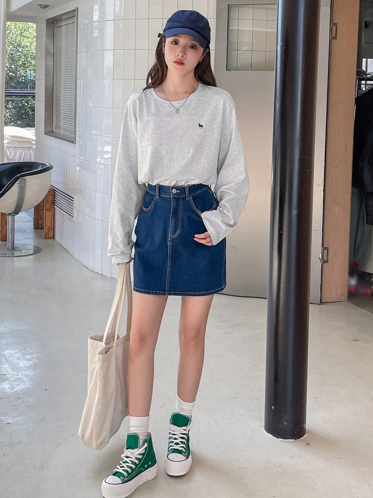 DAZY Letter Graphic Drop Shoulder Tee Long Sleeve Women Tops,Fall Women Clothes
