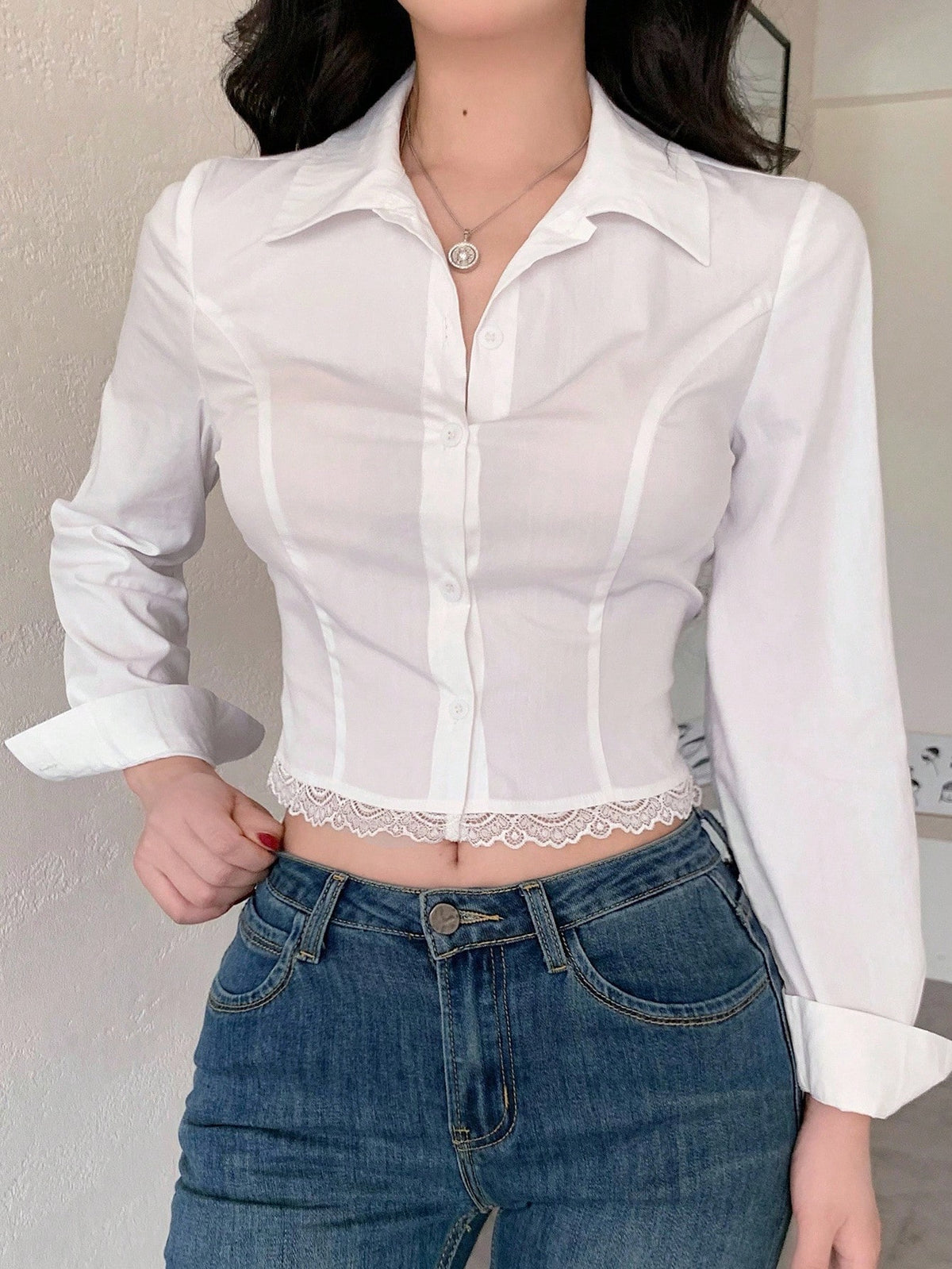 DAZY Spring/Autumn Sexy Fishbone Cut-Out College Style Slim Fit Hollow Lace Trim Patchwork Office Wear Elegant Long Sleeve Women's Blouse