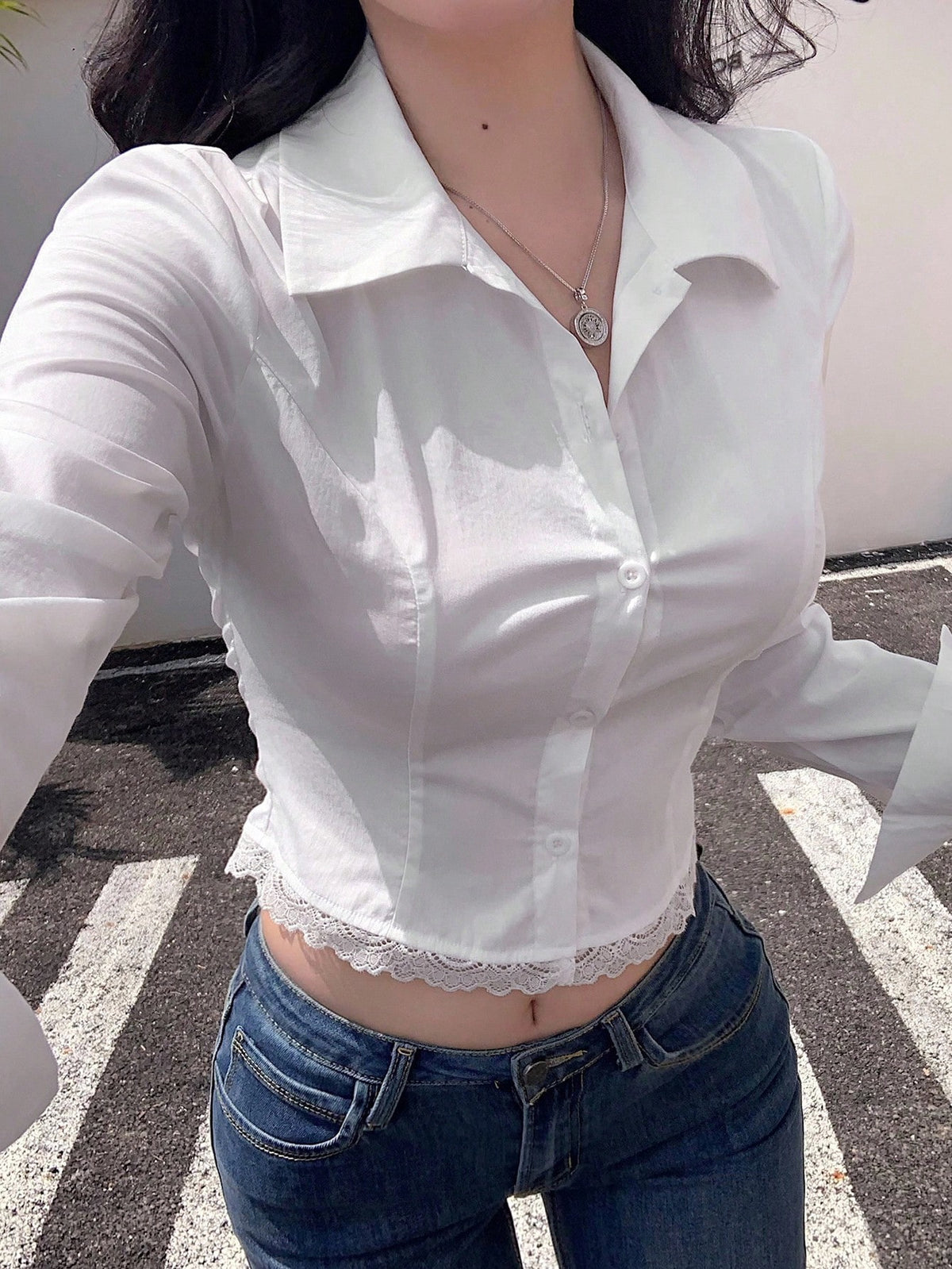 DAZY Spring/Autumn Sexy Fishbone Cut-Out College Style Slim Fit Hollow Lace Trim Patchwork Office Wear Elegant Long Sleeve Women's Blouse