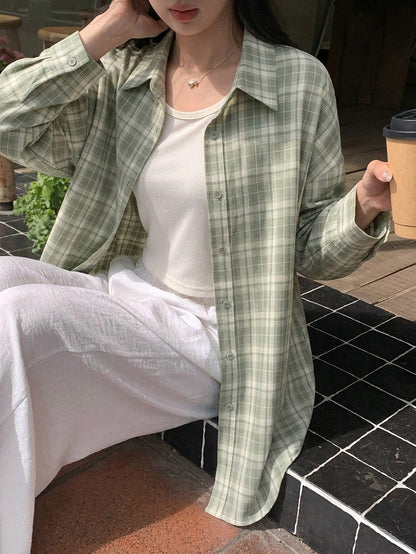 DAZY Women Plaid Loose Casual Long Sleeve Shirt Graphic Tee