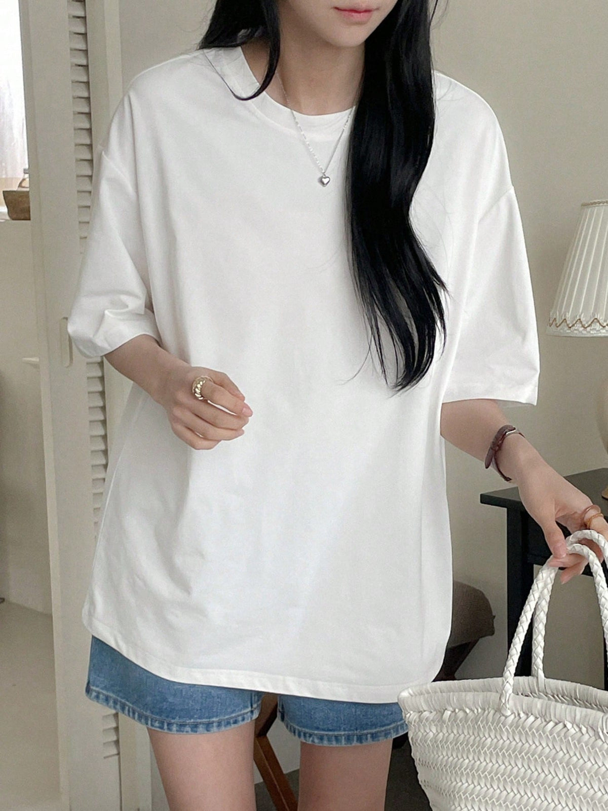 DAZY Women's Casual-Fit Star Mesh Insert Back Casual Summer T-Shirt Y2k Oversized T-Shirt