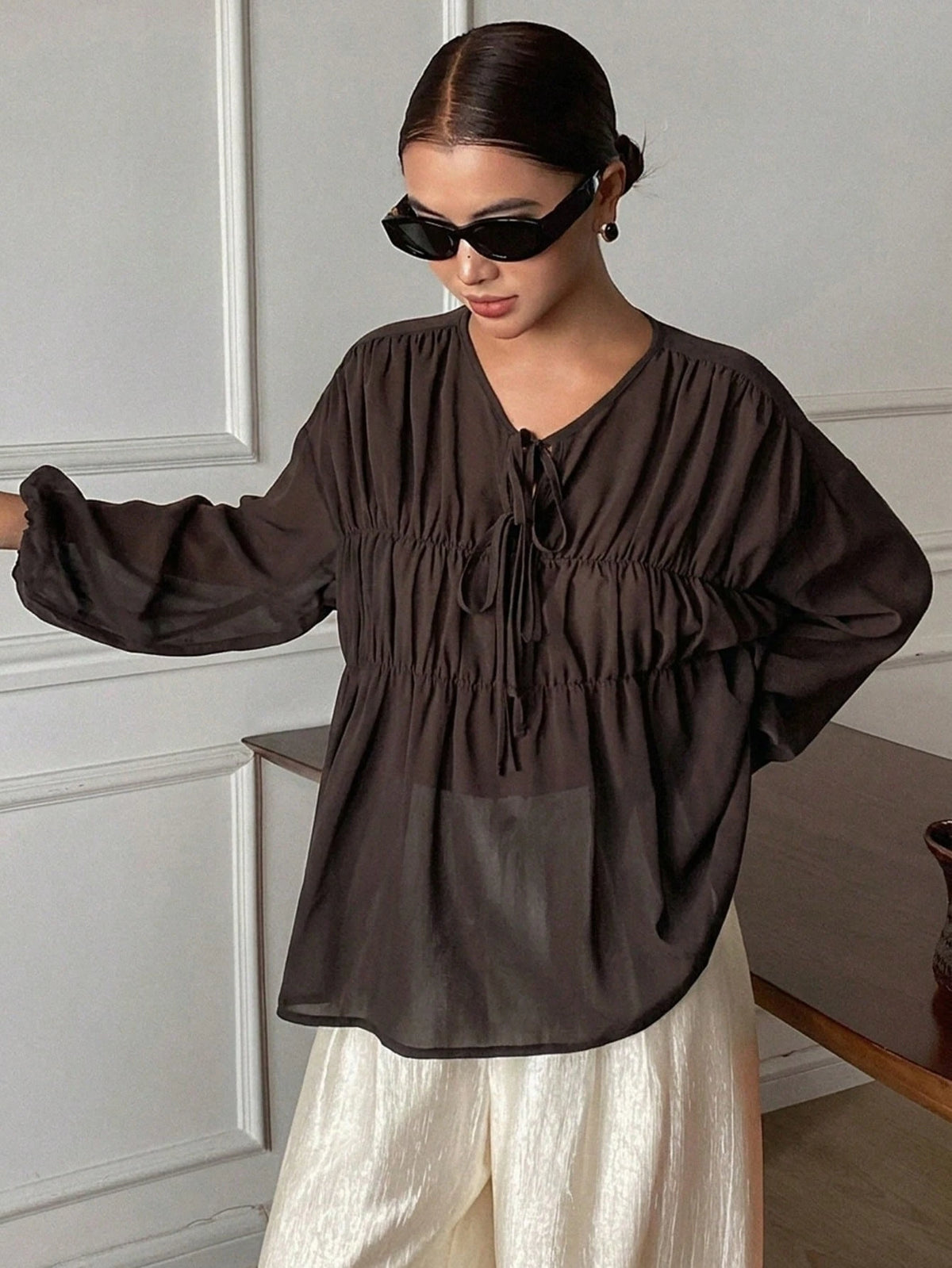 DAZY Women's Solid Color Loose Pleated Drawstring Crew Neck Long Sleeve Elegant Resort Blouse, Spring/Autumn Vacation