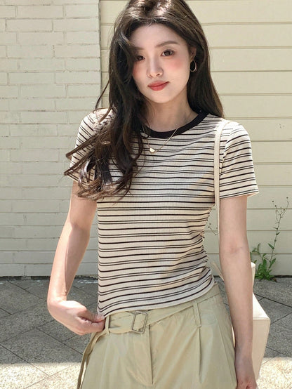 DAZY Women's Summer Striped Printed Casual Short Sleeve T-Shirt