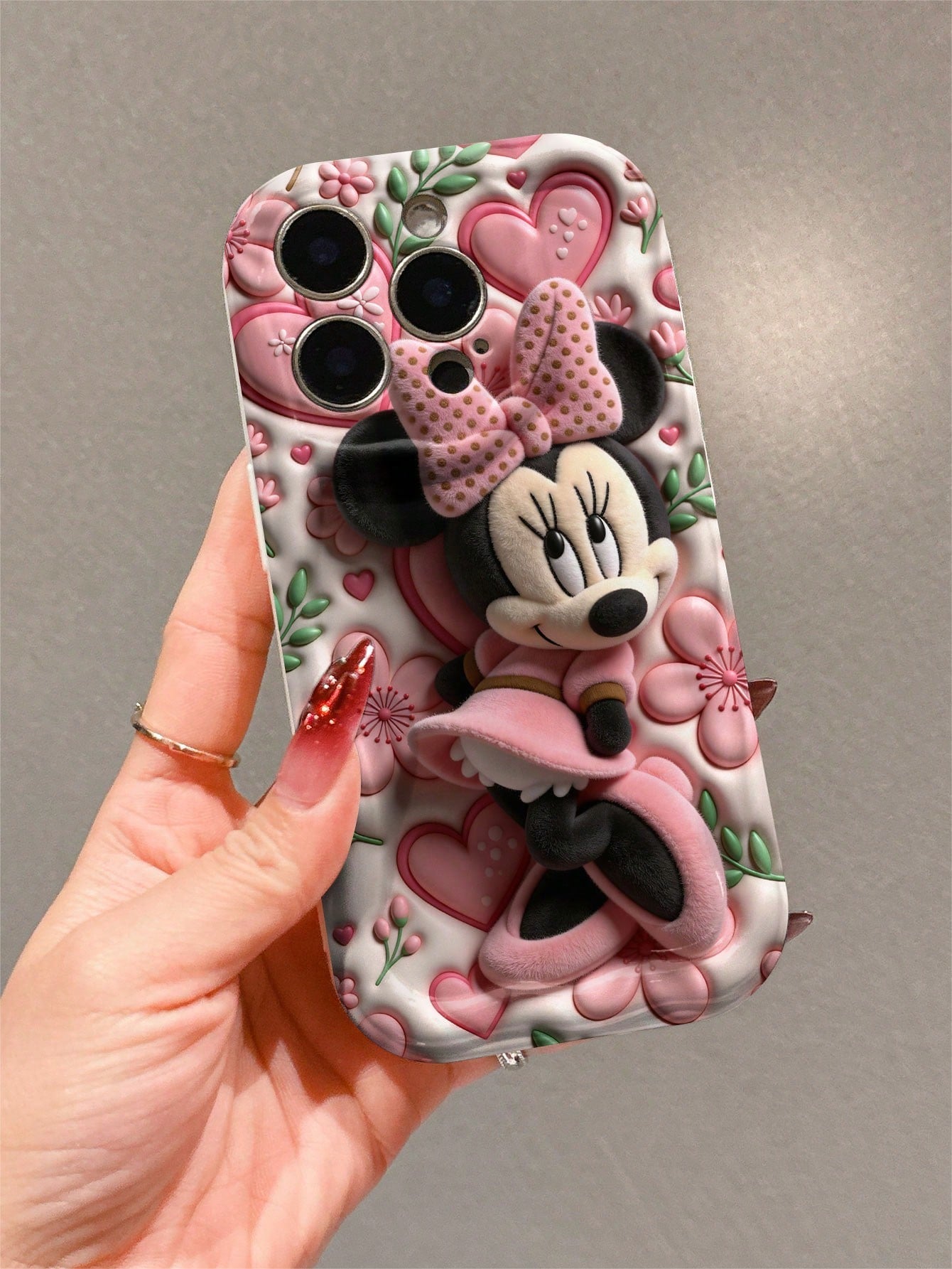 Disney This Minnie Phone Case Features A Cute And Playful Expression Design, A Simple And Stylish Appearance, And A Smooth Touch. It Uses A 2D Wave Pattern, Is Made Of Adorable And Eye-Catching TPU Ma