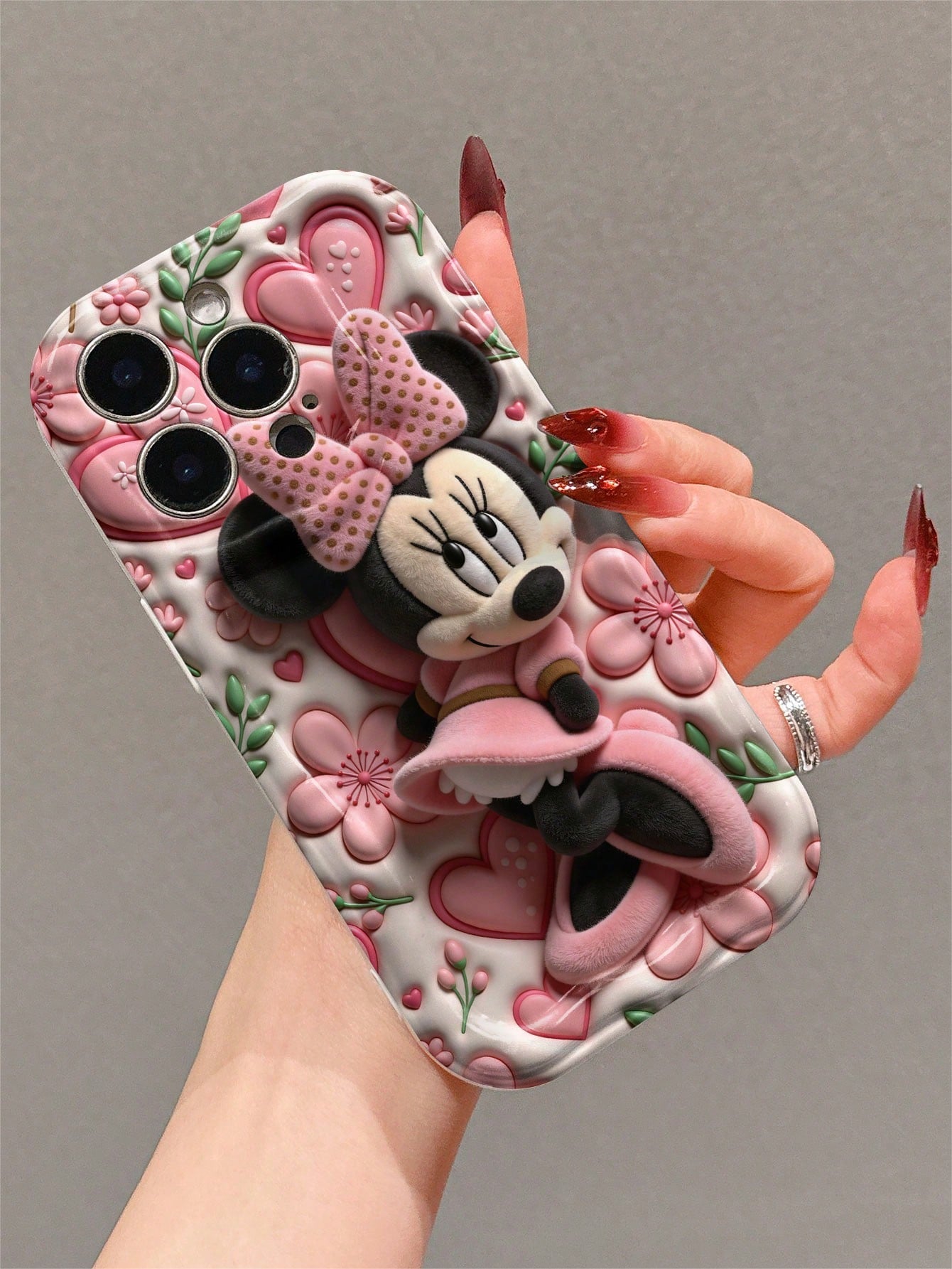 Disney This Minnie Phone Case Features A Cute And Playful Expression Design, A Simple And Stylish Appearance, And A Smooth Touch. It Uses A 2D Wave Pattern, Is Made Of Adorable And Eye-Catching TPU Ma