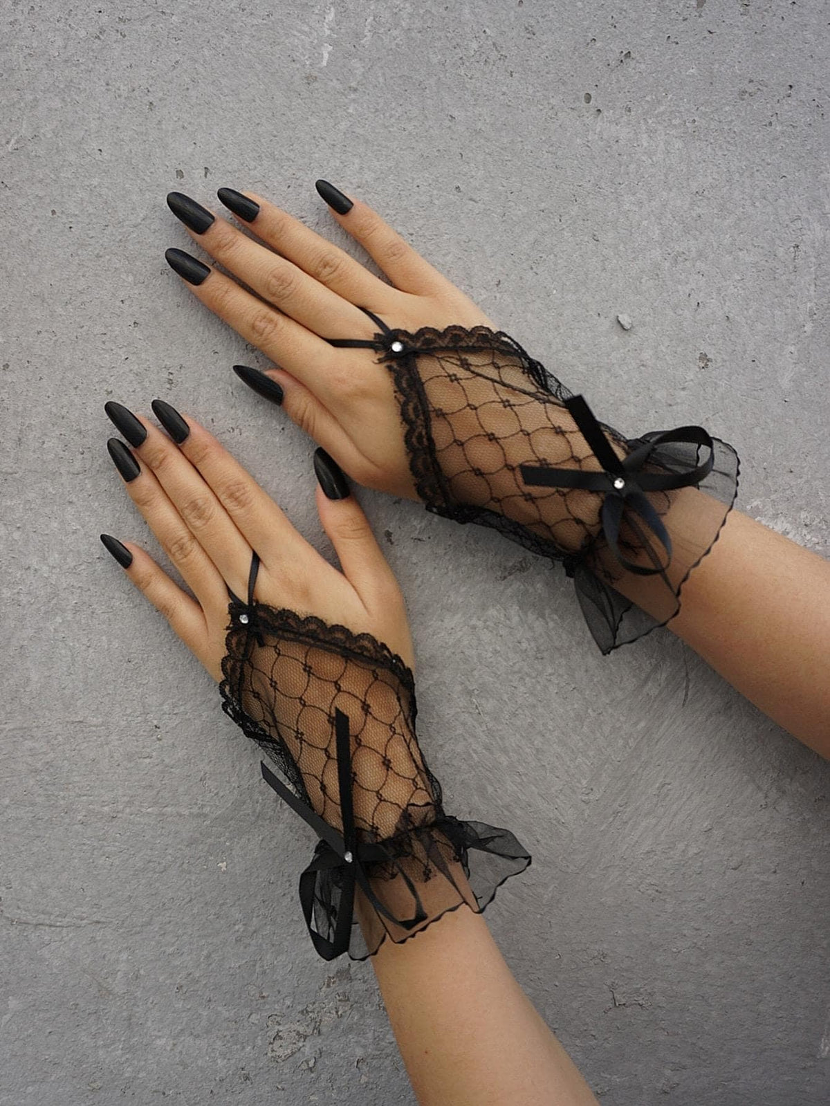 Elegant Bow Decor Lace Fingerless Gloves Halloween Valentine's Day Valentines